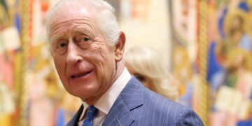 The King and AI: A humanoid robot has painted a picture of Charles. How did it do?  | UK News