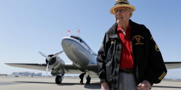 D-Day veteran “Papa Jake” Larson who became TikTok star dies aged 102 | US News