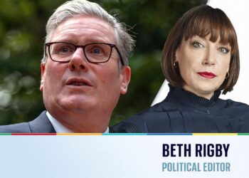 Starmer marks first year with a clear crisis and blow to his leadership | Politics News