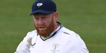 County Championship: Yorkshire thrash Essex by 10 wickets as Durham’s openers salvage draw against Surrey | Cricket News