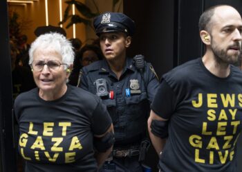 Hundreds Protest Sens. Kirsten Gillibrand And Chuck Schumer’s Vote To Arm Israel