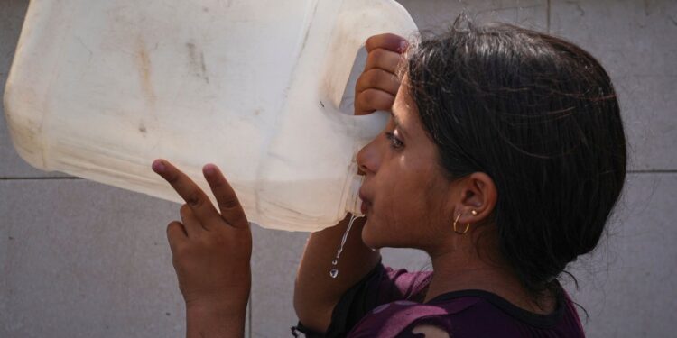 Heat And Thirst Drive Families In Gaza To Drink Water That Makes Them Sick