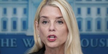 Pam Bondi Roasted Over ‘Bulls**t’ Claim About D.C. Residents Thanking Federal Officers