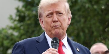 Trump Brags About How ‘Hot’ And ‘Big’ This 1 Industry Is In Bizarre Speech To Police