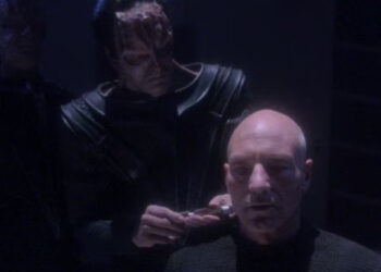 One Star Trek Actor’s Physical Attributes Determined The Look Of An Entire Alien Race