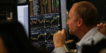 Aberdeen in exclusive talks to sell investment tips site Finimize | Money News