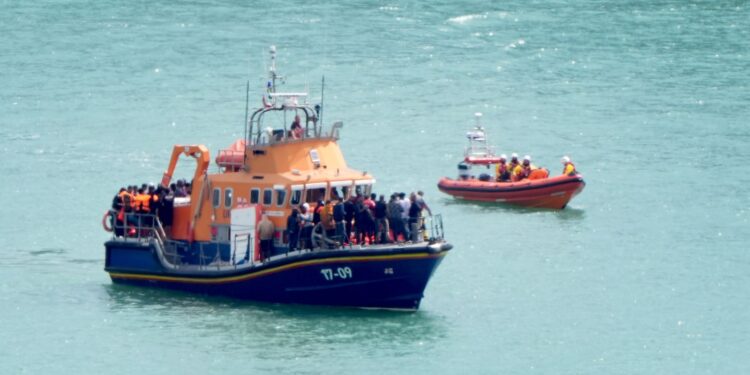 £100m border security boost – as govt vows ‘major crackdown’ on people smuggling gangs | Politics News