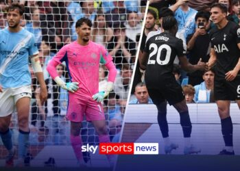 'It's a BIG mistake!' | Soccer Saturday react to Trafford howler