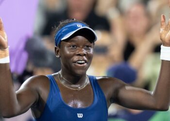 Victoria Mboko: Teen star sets up Naomi Osaka final at Canadian Open after stunning comeback win over Elena Rybakina | Tennis News