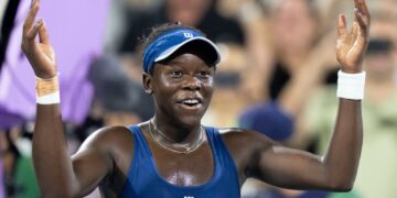 Victoria Mboko: Teen star sets up Naomi Osaka final at Canadian Open after stunning comeback win over Elena Rybakina | Tennis News
