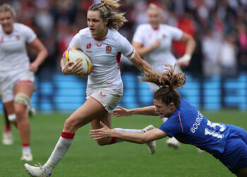 England grind down France to reach World Cup final