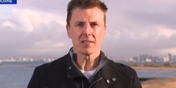 Matthew Lloyd weighs in as Essendon Bombers captain Zach Merrett plots move to Hawthorn Hawks