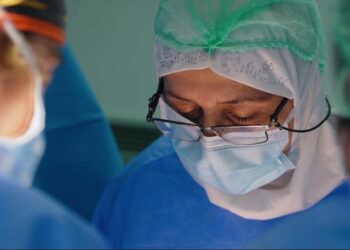 The Kabul hospital that still treats Afghan women