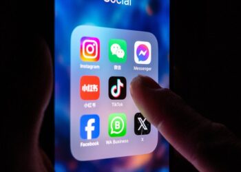 How To Turn Off Autoplay On Social Media — And Save Yourself From Seeing Graphic Content