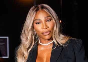 Serena Williams Causes Stir With Complaint About Hotel’s Cotton Plant Decoration