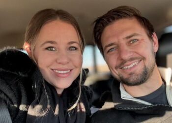 Jana Duggar Shares Highlights From 40-Person Beach Vacation