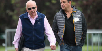 Murdoch heirs settle dispute over control of the right-wing mogul's media empire