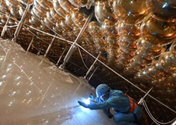 This Giant Subterranean Neutrino Detector Is Taking On the Mysteries of Physics