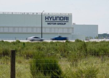 Trump’s Hyundai Immigration Raid Hits U.S. Battery Industry