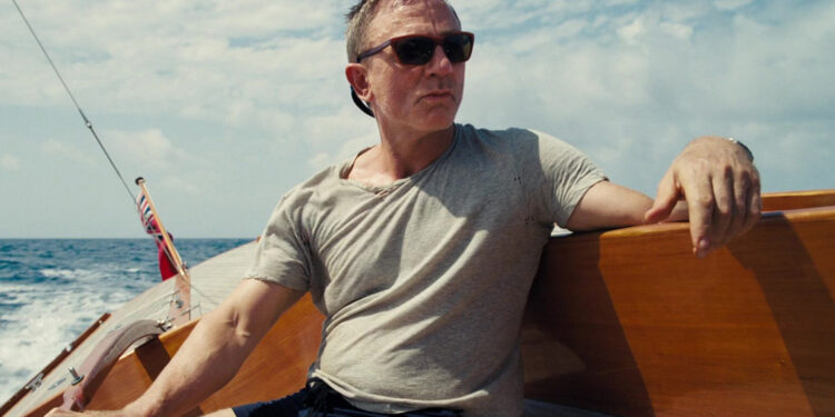 007 Novelist Thinks Daniel Craig’s Last James Bond Movie Made A Major Mistake