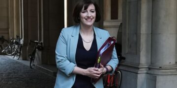 Bridget Phillipson emerges as frontrunner in Labour’s deputy leadership race | Politics News