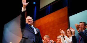 Ed Davey warns that Nigel Farage wants to turn Britain into ‘Trump’s America’ | Politics News