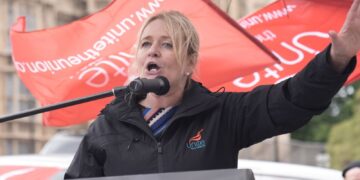 Unite boss Sharon Graham threatens to break link with Labour on eve of conference | Politics News