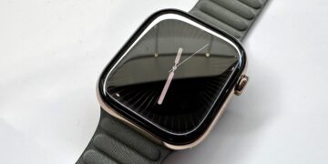 Apple Watch hypertension alerts cleared by FDA for new and old watches