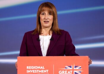 Income tax and national insurance unlikely to rise – as Sky News obtains definition of ‘working people’ | Politics News