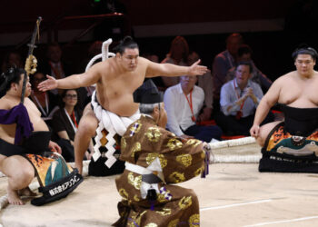 From Tokyo to the Thames: Sumo wrestlers bring ancient Japan to London