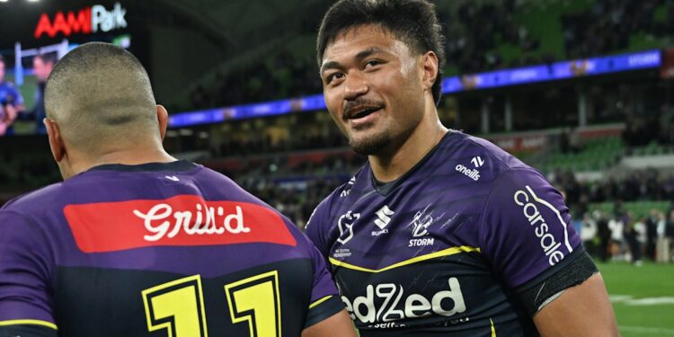 Craig Bellamy and Petero Civoniceva react to sledge from Stefano Utoikamanu ahead of Storm vs Broncos