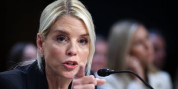 Pam Bondi Inadvertently Shows Handwritten Attack Notes At Hearing