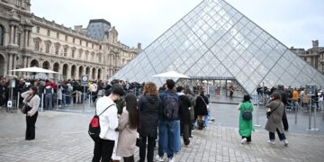 The Louvre’s Crown Jewel Heist Is Now A Race Against Time For Authorities — And The Brazen Thieves