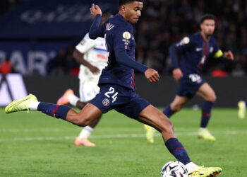 PSG stay top of Ligue 1 after salvaging draw against Strasbourg