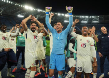 Lille goalkeeper's hat-trick of penalty saves seals win against AS Roma