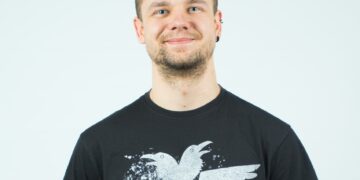 How Data Lakehouses End Data Swamps in Healthcare