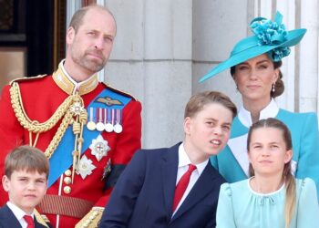 How Prince William and Kate Middleton Give Kids a ‘Normal Home Life’