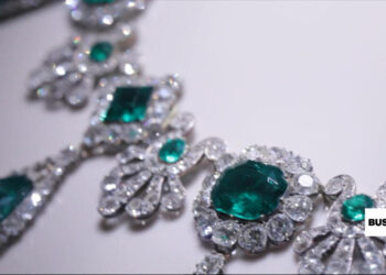 Crown jewels stolen from the Louvre estimated at €88 million