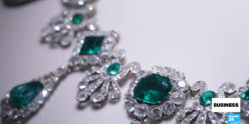 Crown jewels stolen from the Louvre estimated at €88 million