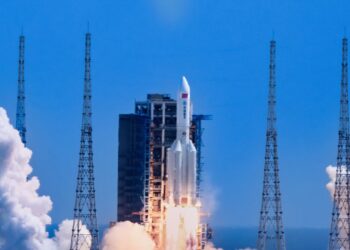 Taking These 50 Objects Out of Orbit Would Cut Danger From Space Junk in Half