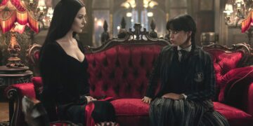 Why Wednesday And Morticia Addams’ Relationship Is So Combative In The Netflix Series