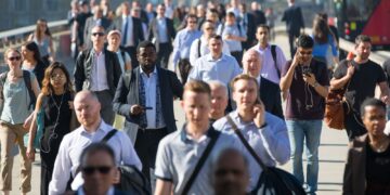 Getting a job became harder with fewer vacancies – official figures | Money News