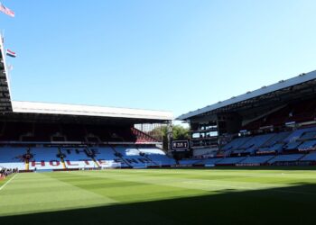 Talks to find ‘way through’ Maccabi fans ban – as PM condemns ‘wrong decision’ | Politics News