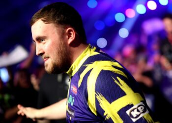 Luke Littler to look after own career following split from management group ahead of World Grand Prix | Darts News