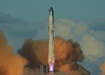 SpaceX launches 11th test flight of its mega Starship rocket with another win : NPR