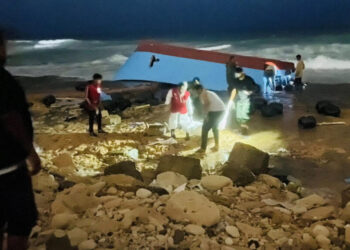 MSF revives rescue mission in Mediterranean after new disaster kills 42