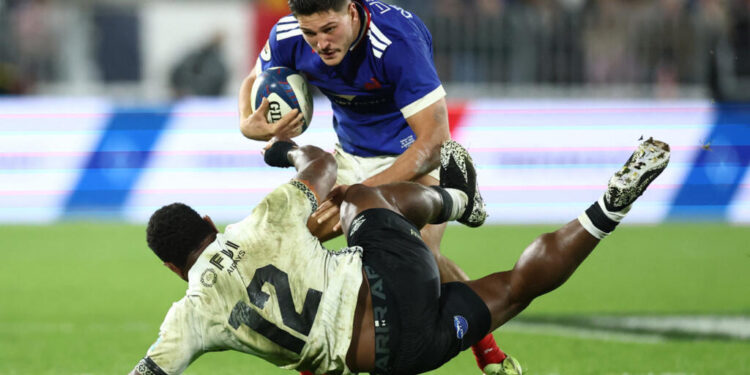 Depoortère double helps France survive scare from spirited Fiji
