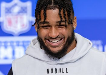 Dallas Cowboys star Marshawn Kneeland found dead after evading police in chase