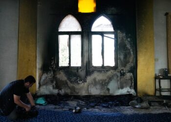 Israeli Settlers Torch A Mosque And Scrawl Hateful Messages After Condemnation From Military Leaders