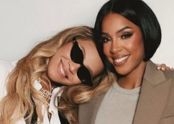 Beyonce Supports Kelly Rowland at the “Boy is Mine” Tour in a Black and White Elisabetta Franchi Jumpsuit